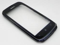 Nokia Lumia 610 �rint� kerettel, fekete sz�nben